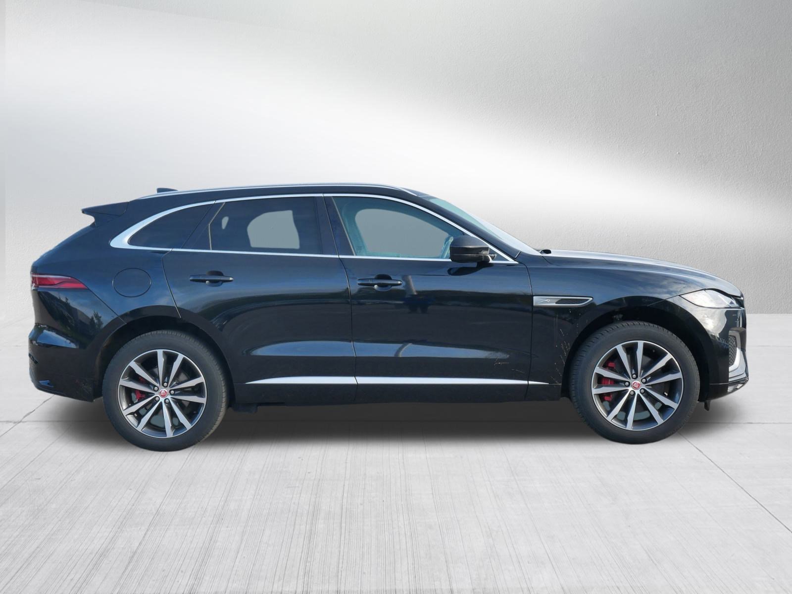 2023 Jaguar F-PACE P400 R-Dynamic S photo 4