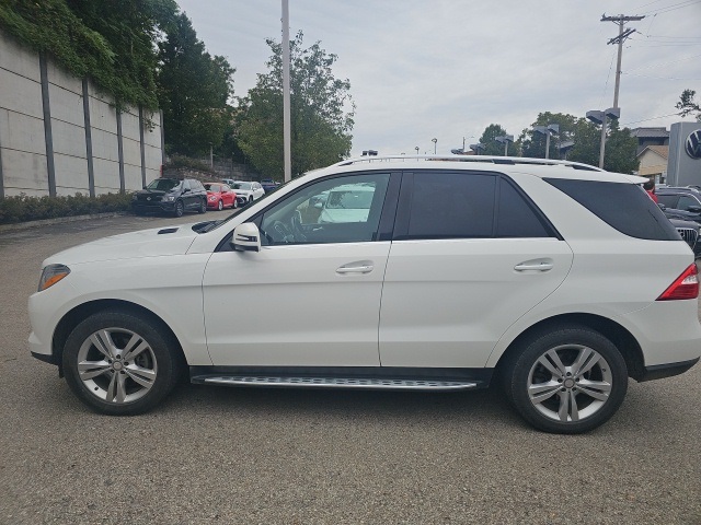 2015 Mercedes Benz ML 350 4MATIC photo 3