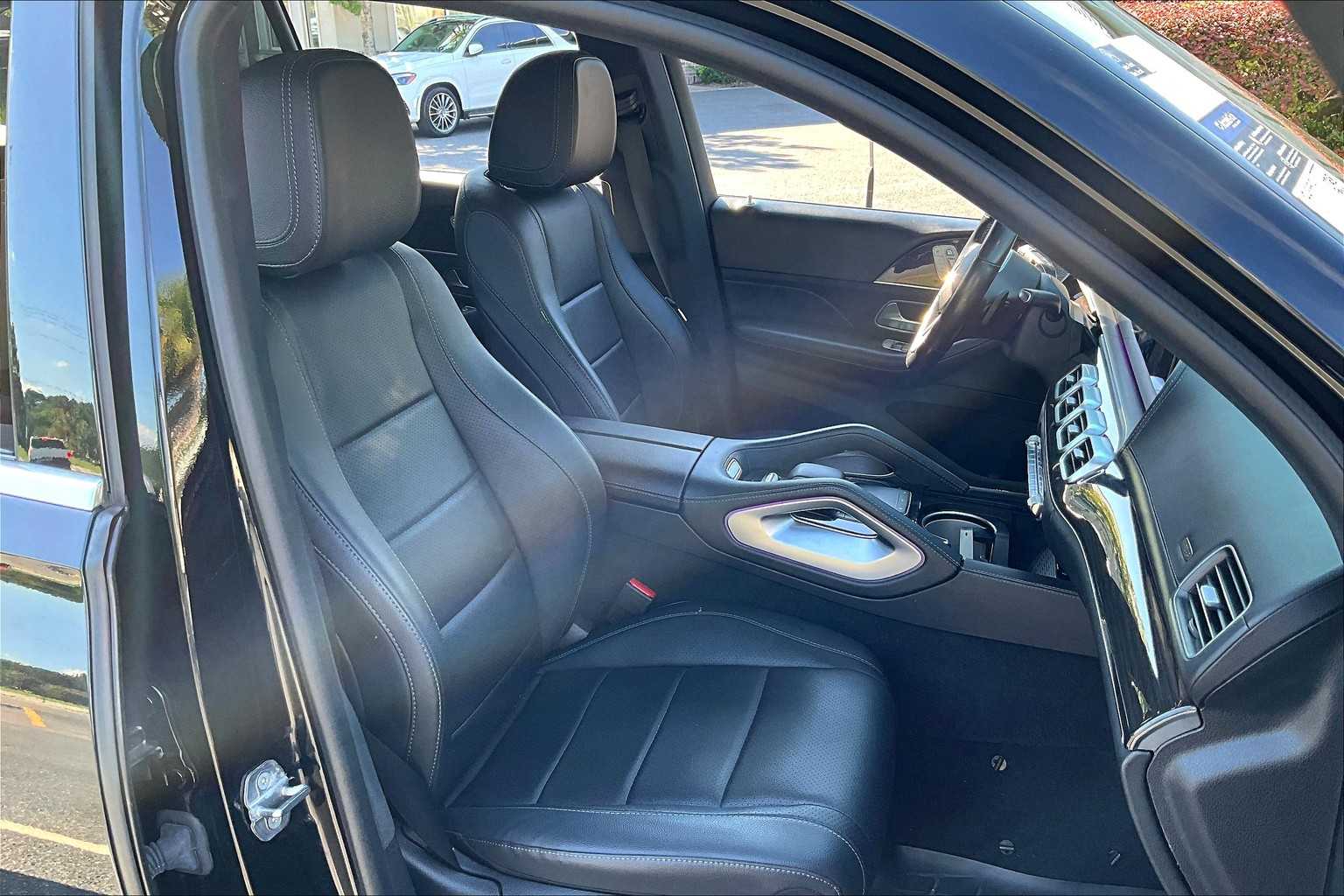 2021 Mercedes Benz GLS 450 4MATIC photo 5