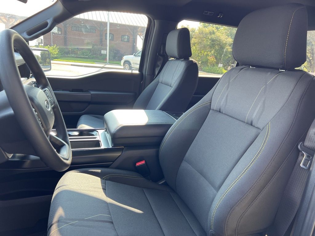 2025 Ford F-150 STX photo 11