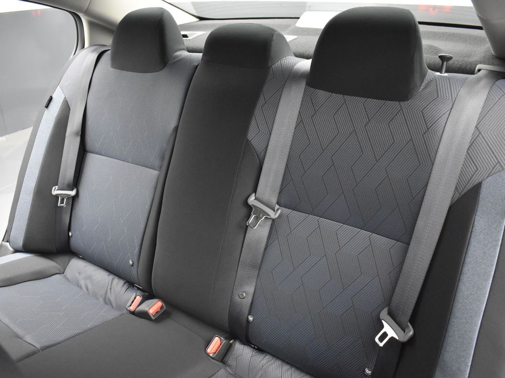 2025 Nissan Versa 1.6 SV photo 17