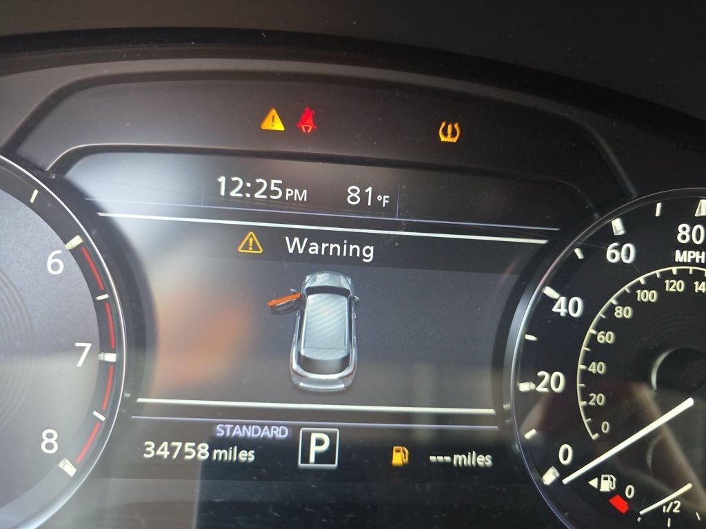 2021 Infiniti QX50 Luxe AWD photo 5