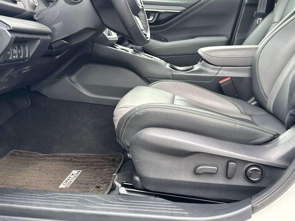 2024 Subaru Outback Onyx Edition photo 10