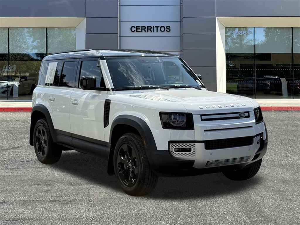 2025 Land Rover Defender 110 S photo 3