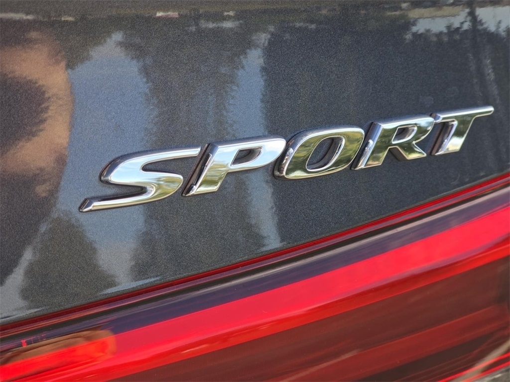 2022 Honda Civic Sport photo 2