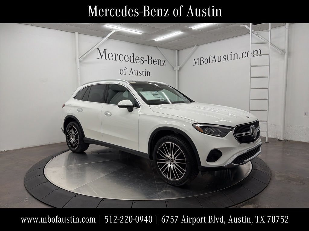 2026 Mercedes-Benz GLC Base's photo