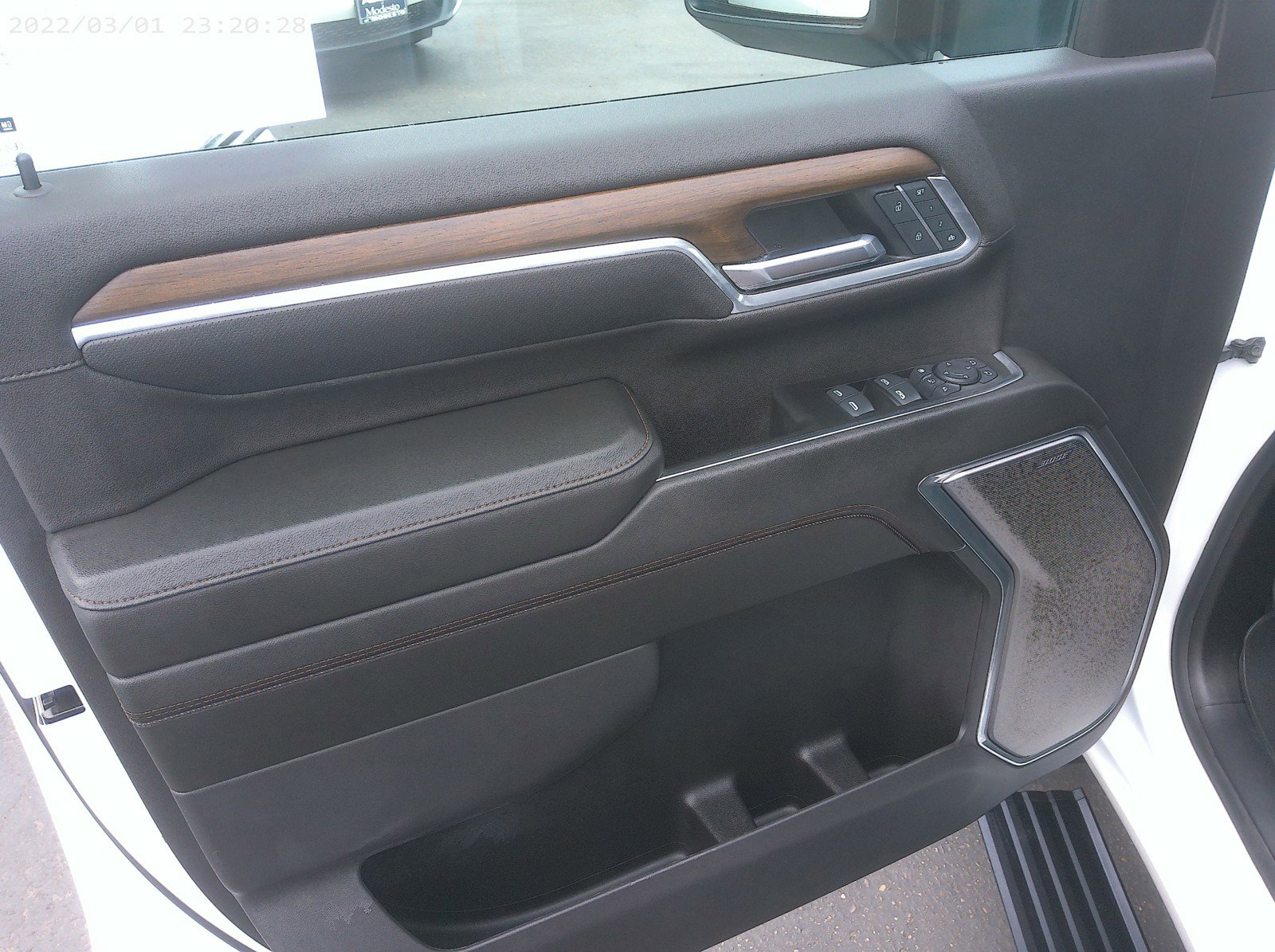 2025 Chevrolet Silverado 3500HD High Country photo 32