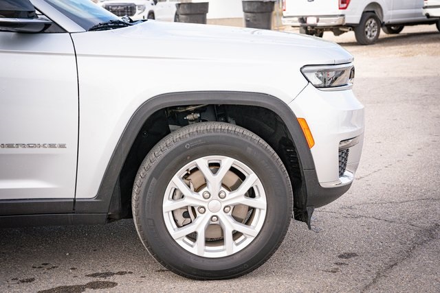2023 Jeep Grand Cherokee Limited photo 5