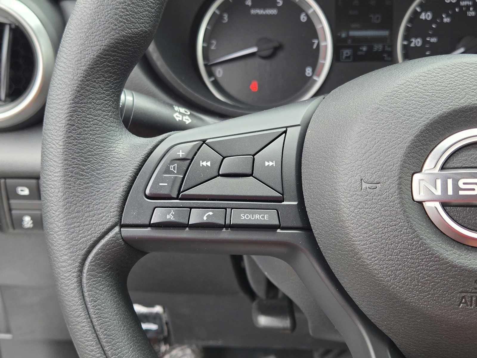 2025 Nissan Versa S photo 22