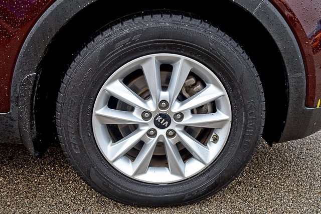2019 Kia Sorento LX photo 13