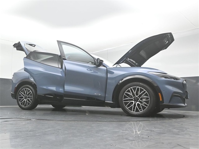 2024 FORD MUSTANG MACH-E - Image 52