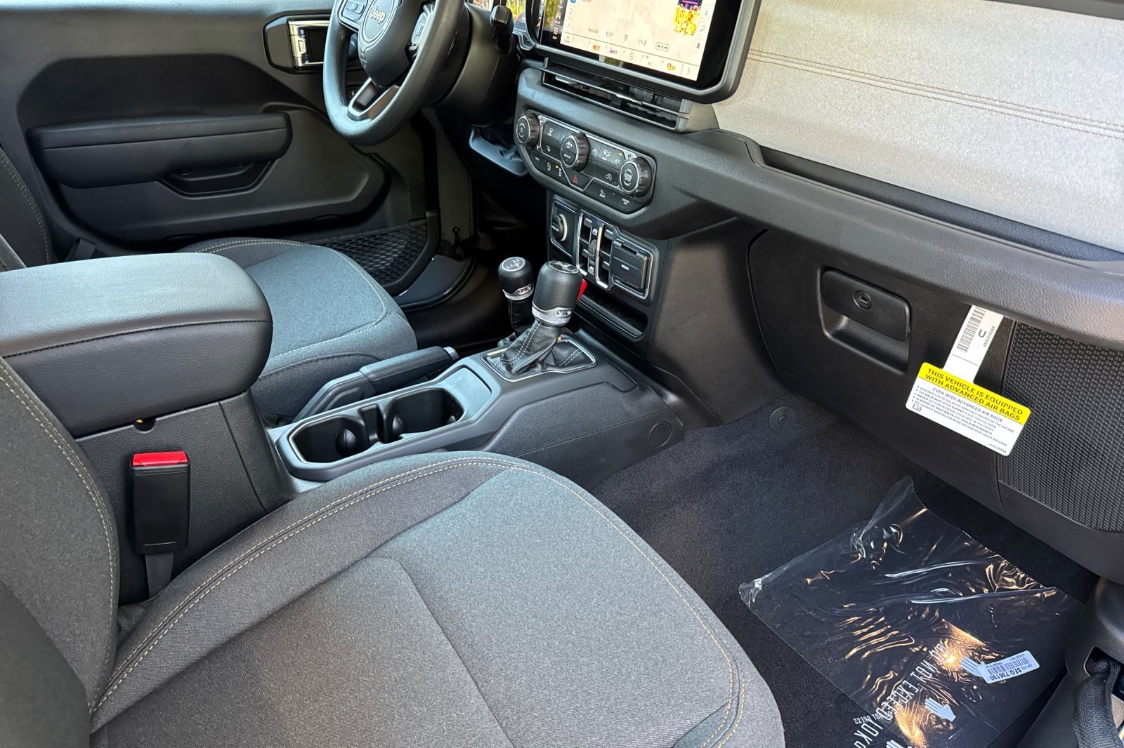 2025 Jeep Wrangler Sport photo 15