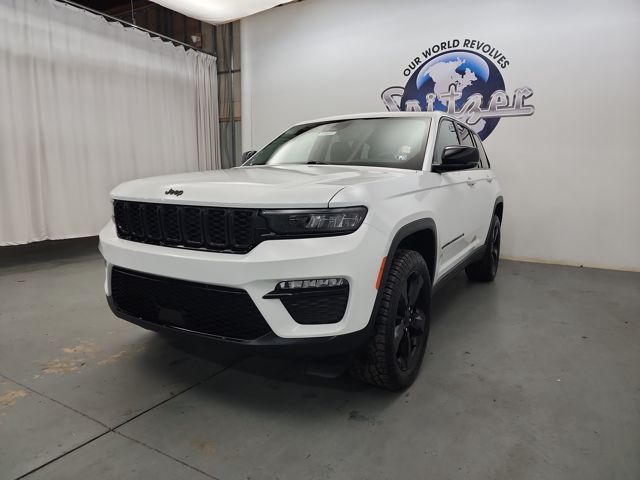2023 Jeep Grand Cherokee Limited photo 5