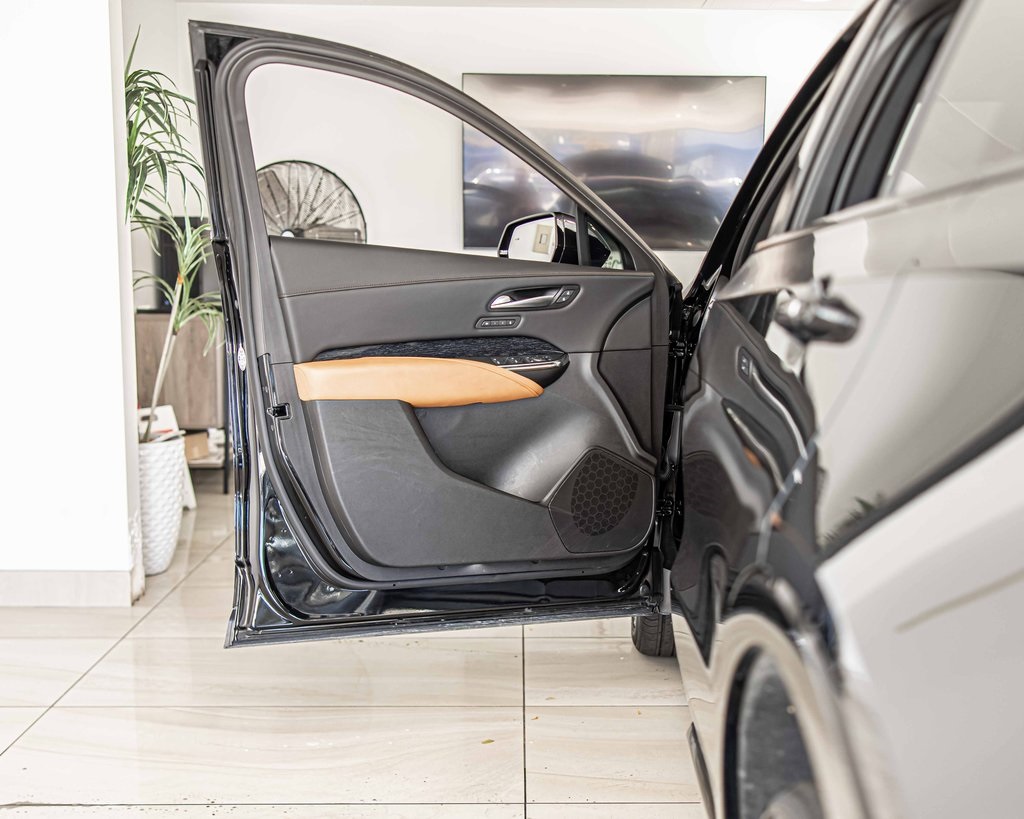 2024 CADILLAC XT4 - Image 34