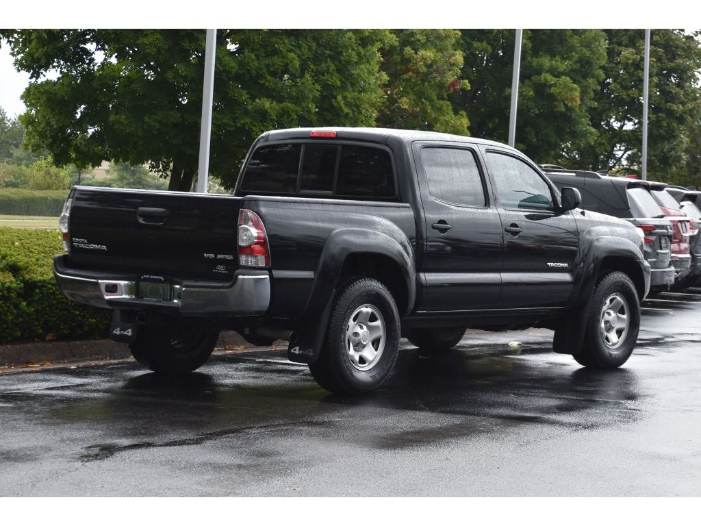 2013 Toyota Tacoma Base V6 4x4 photo 4