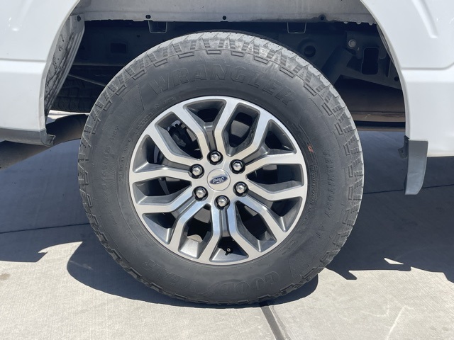 2022 Ford F-150 Lariat photo 2