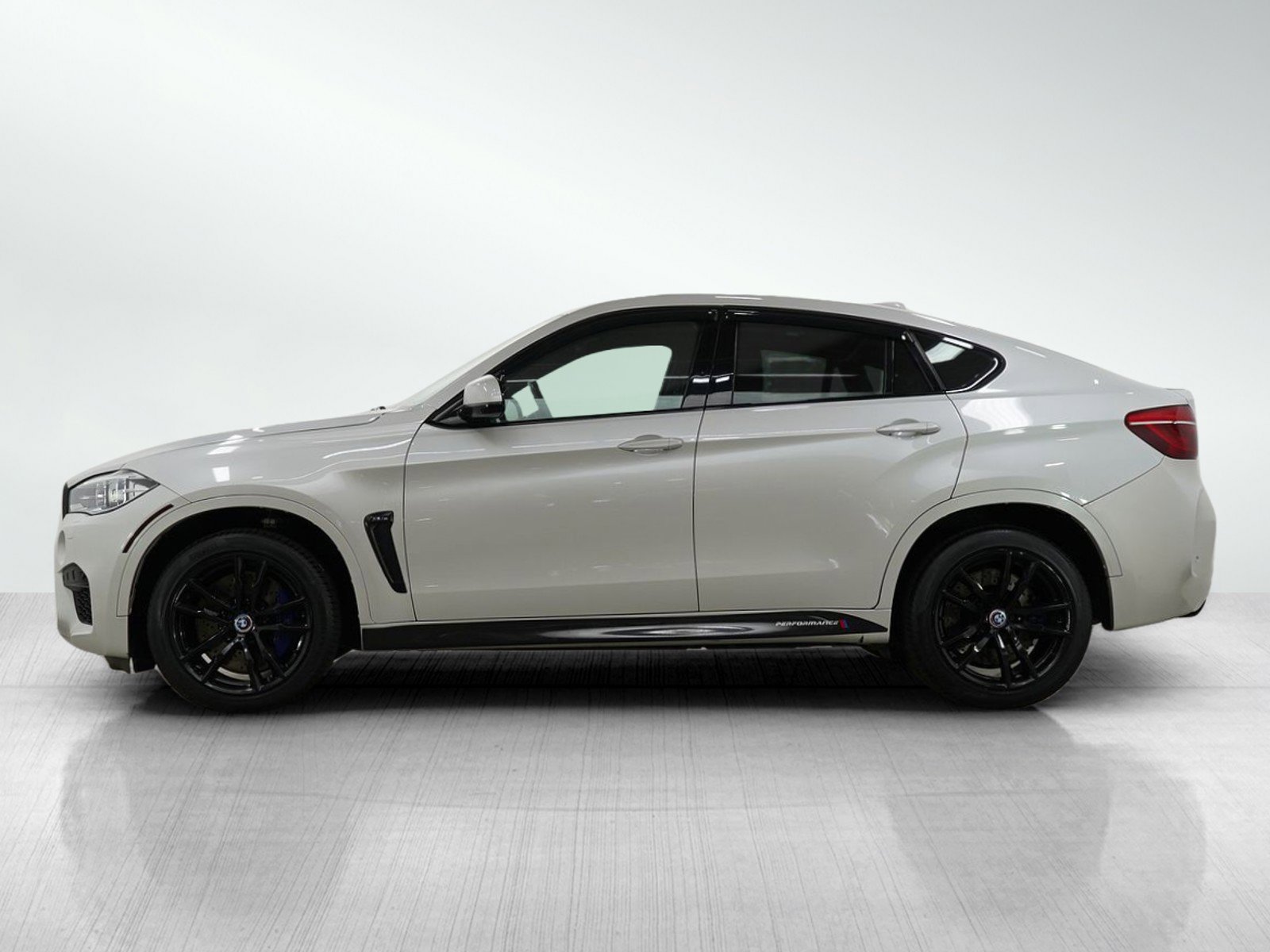 Used 2015 BMW X6 M Base with VIN 5YMKW8C55F0R42722 for sale in White Bear Lake, Minnesota