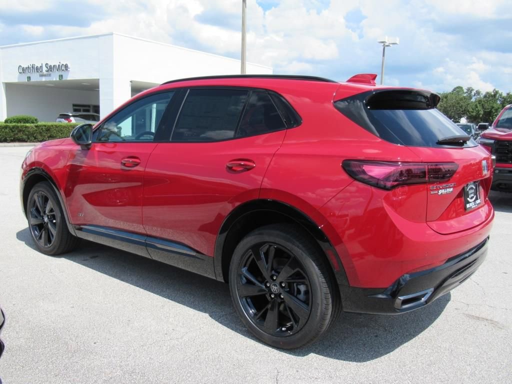 2025 Buick Envision Sport Touring photo 3