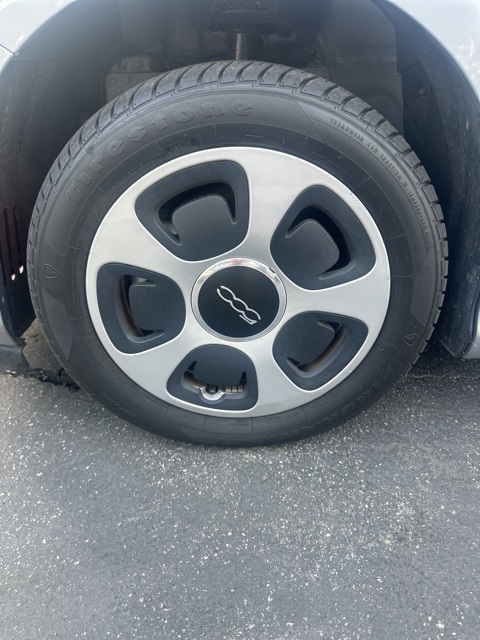 2018 Fiat 500e photo 6