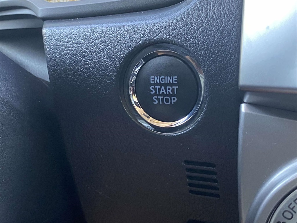 2022 Toyota 4Runner SR5 photo 21