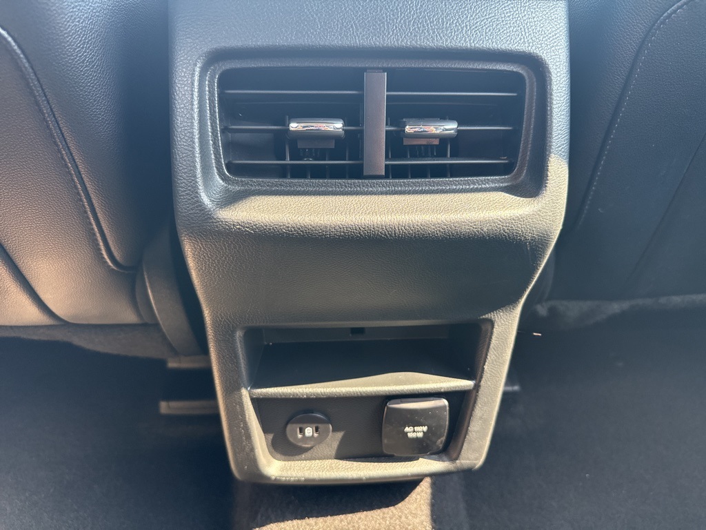 2024 Ford Edge Titanium photo 20