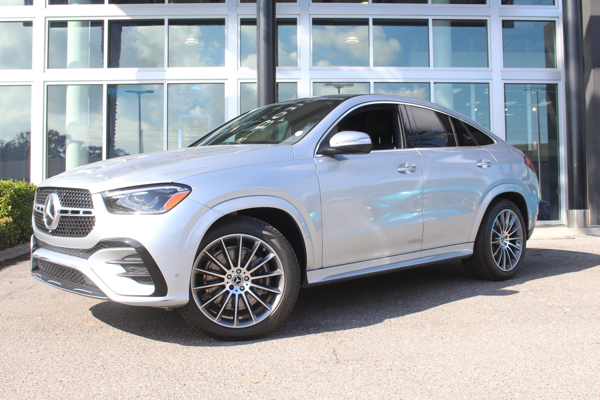 2026 Mercedes Benz GLE 450 4MATIC photo 2