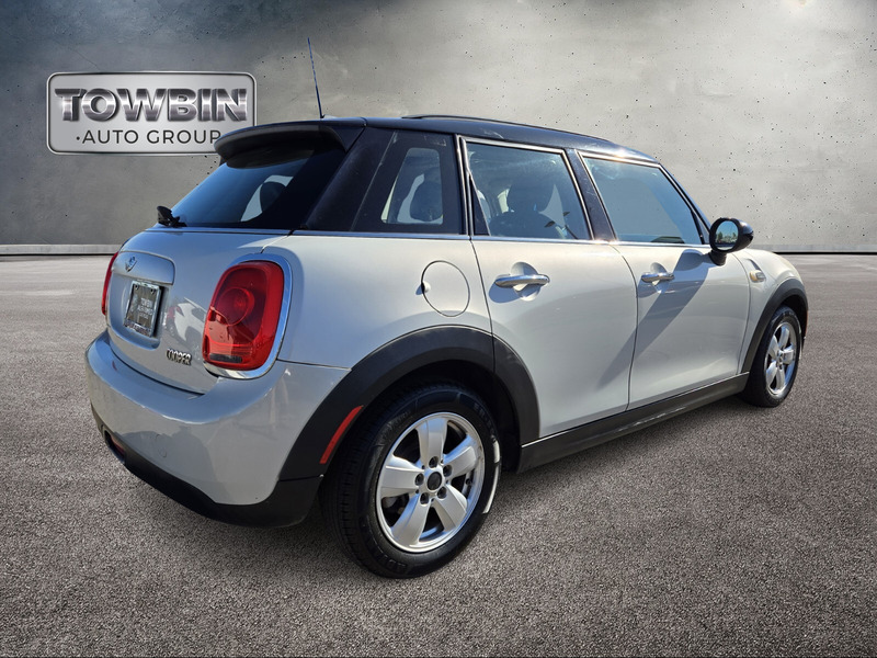 2015 Mini Cooper Hardtop 4 Door photo 4