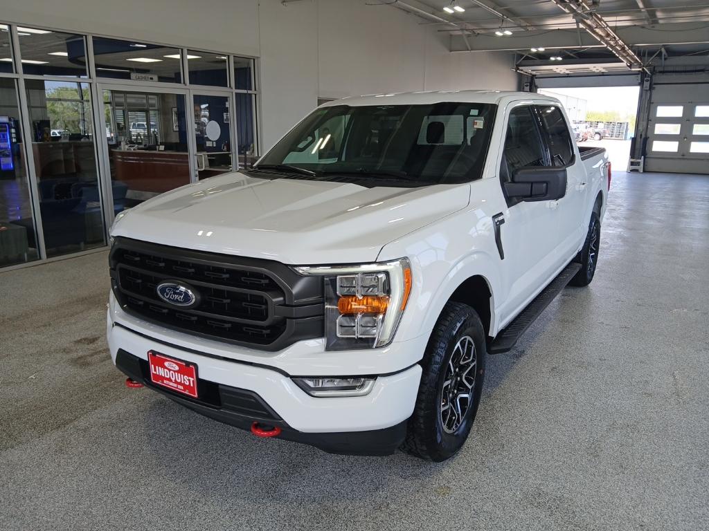 2023 Ford F-150 XLT photo 2