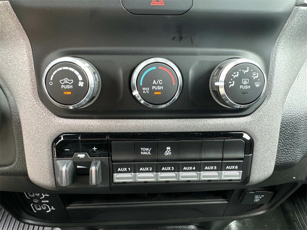 2024 Ram 2500 Tradesman photo 27