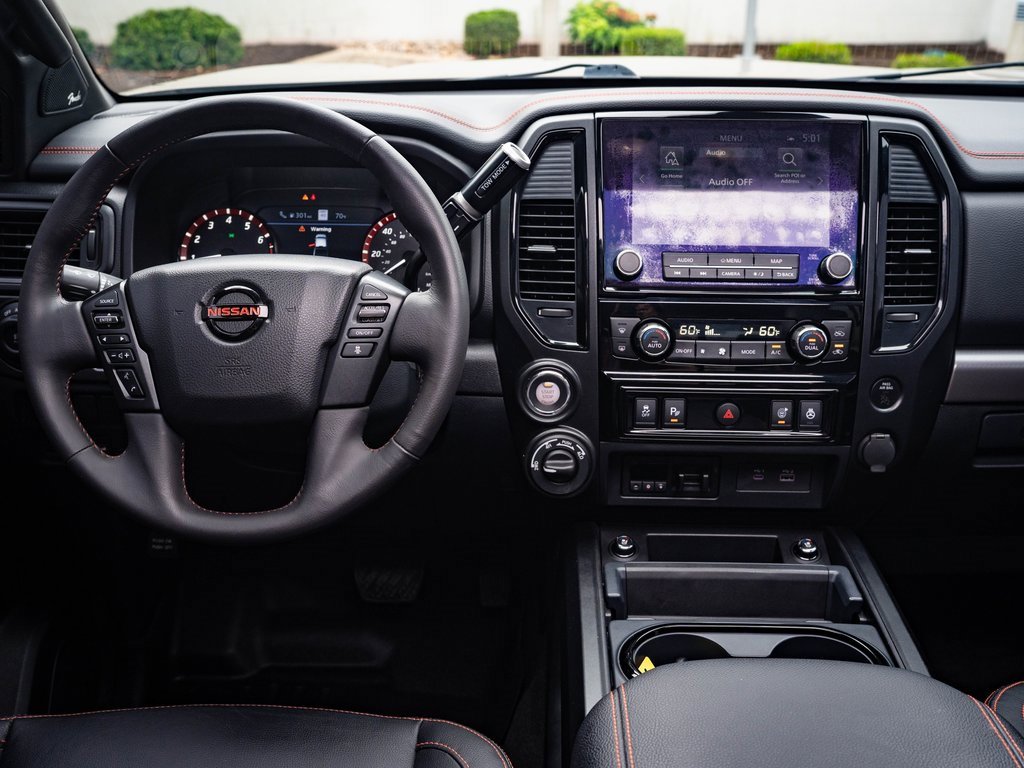2021 Nissan Titan PRO-4X photo 24