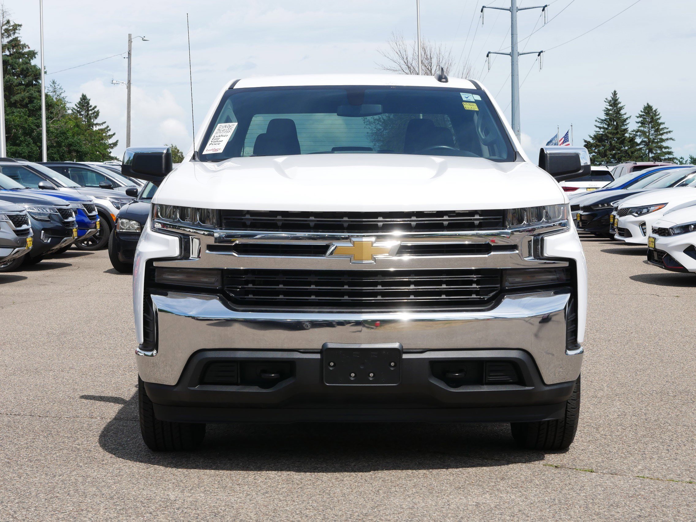 Used 2020 Chevrolet Silverado 1500 LT with VIN 3GCUYDED0LG206125 for sale in Inver Grove, Minnesota