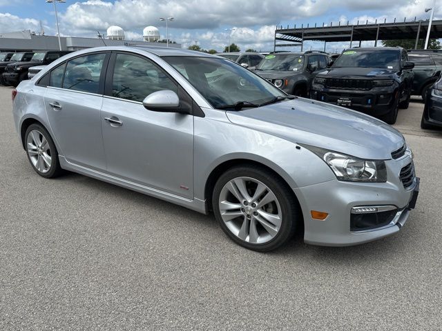 2015 Chevrolet Cruze LTZ photo 2