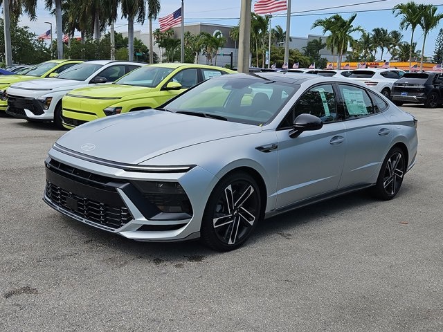 2025 Hyundai Sonata N Line photo 2