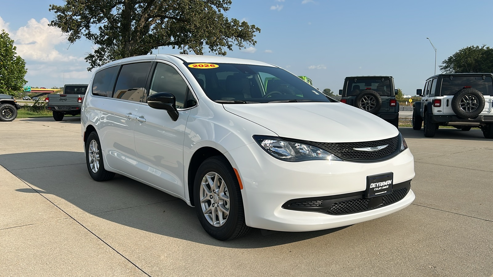 2026 Chrysler Voyager LX