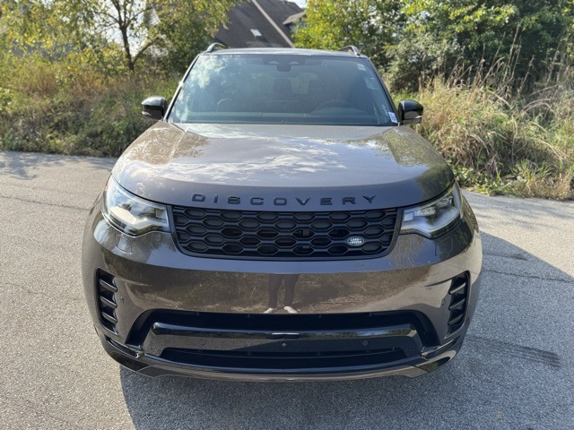 2026 Land Rover Discovery SE photo 3