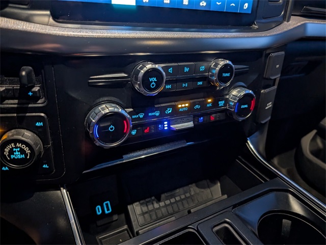 2022 Ford F-150 Raptor photo 18