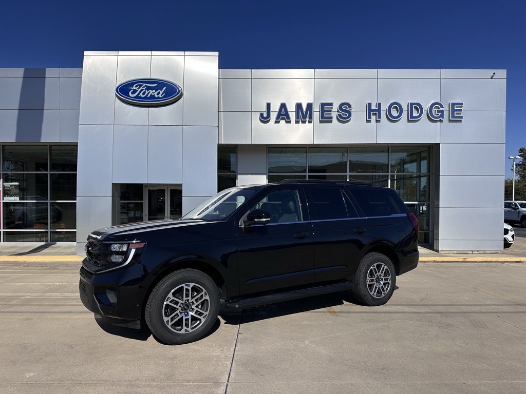 2025 Ford Expedition Active's photo