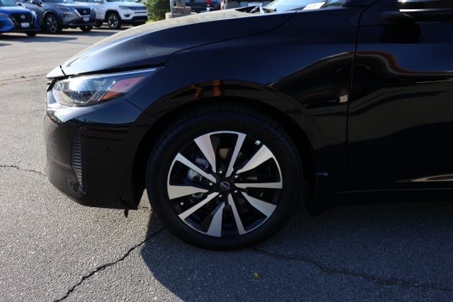 2025 Nissan Sentra SV photo 10