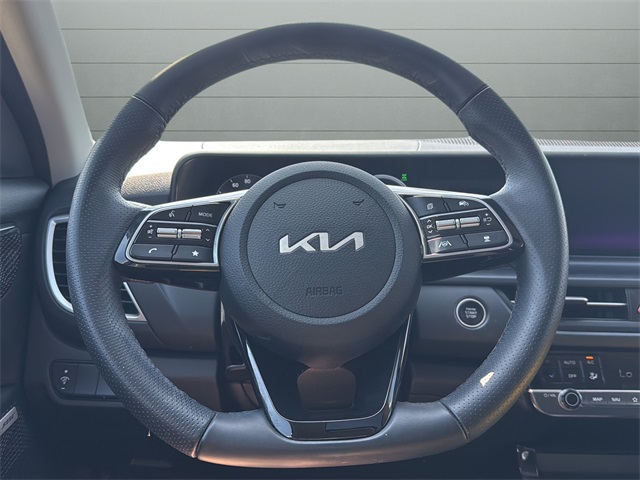 2024 Kia Seltos SX photo 23