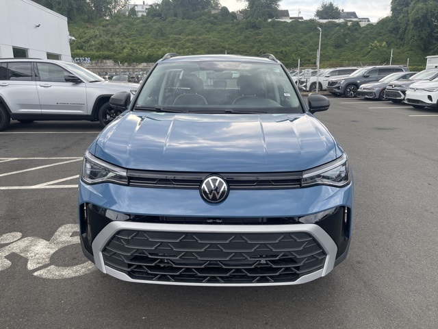 2025 Volkswagen Taos S photo 4