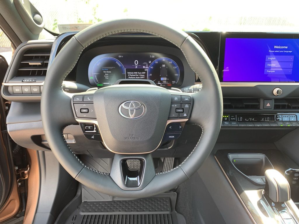 2025 Toyota Crown Signia Limited photo 22