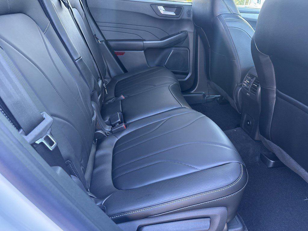 2025 Ford Escape Plug-In Hybrid photo 10