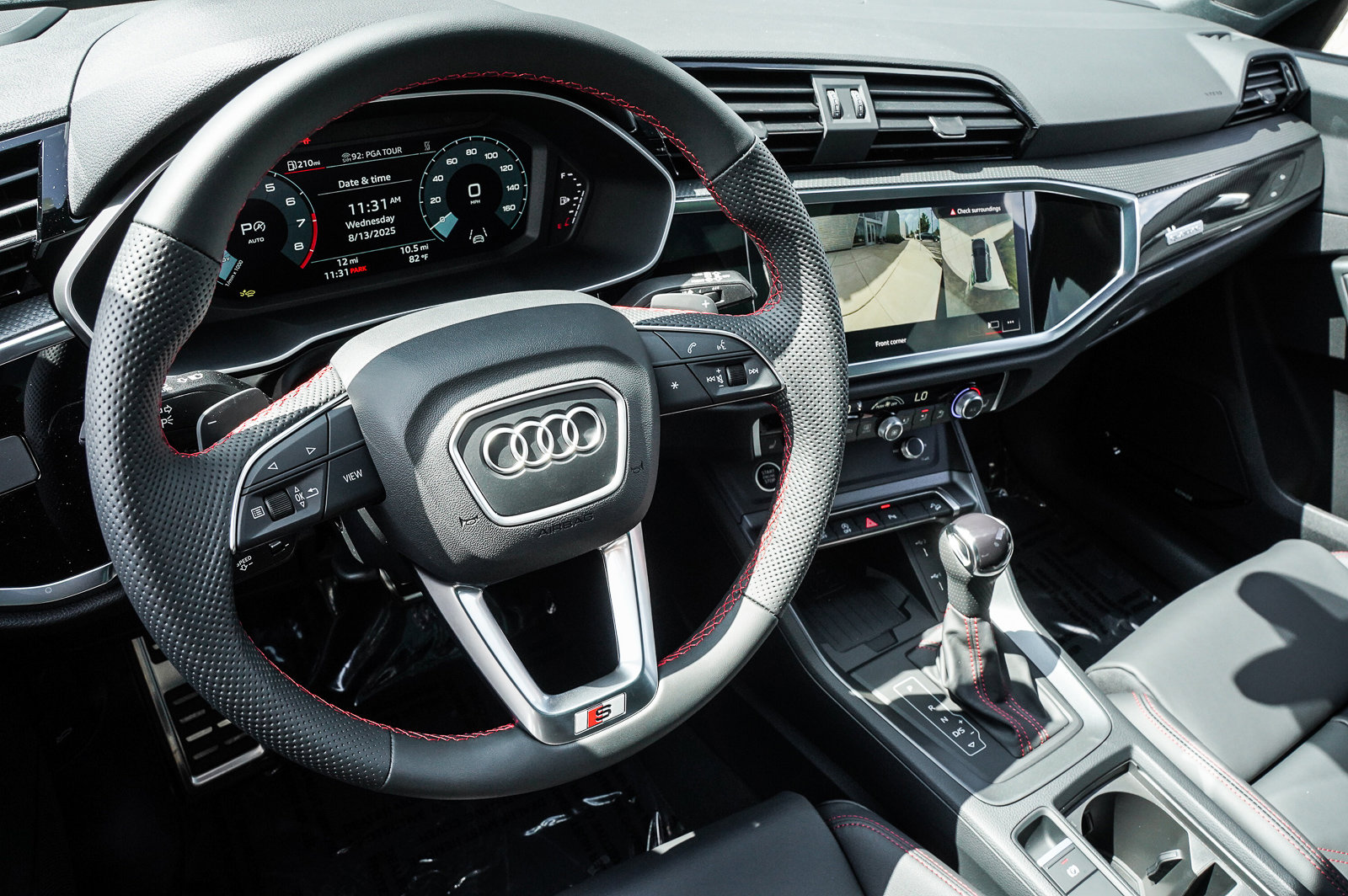 2025 Audi Q3 S line Premium Plus photo 3