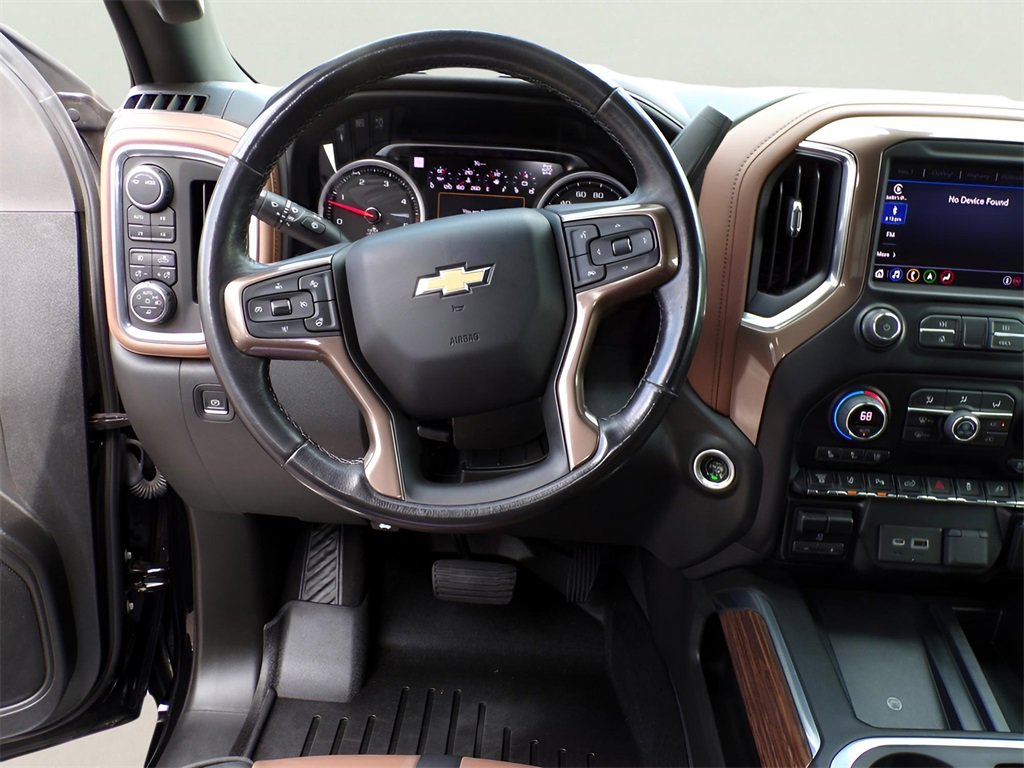 2022 Chevrolet Silverado 3500HD High Country photo 10
