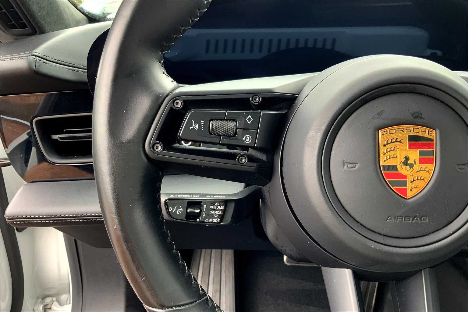 2022 Porsche Taycan GTS photo 19