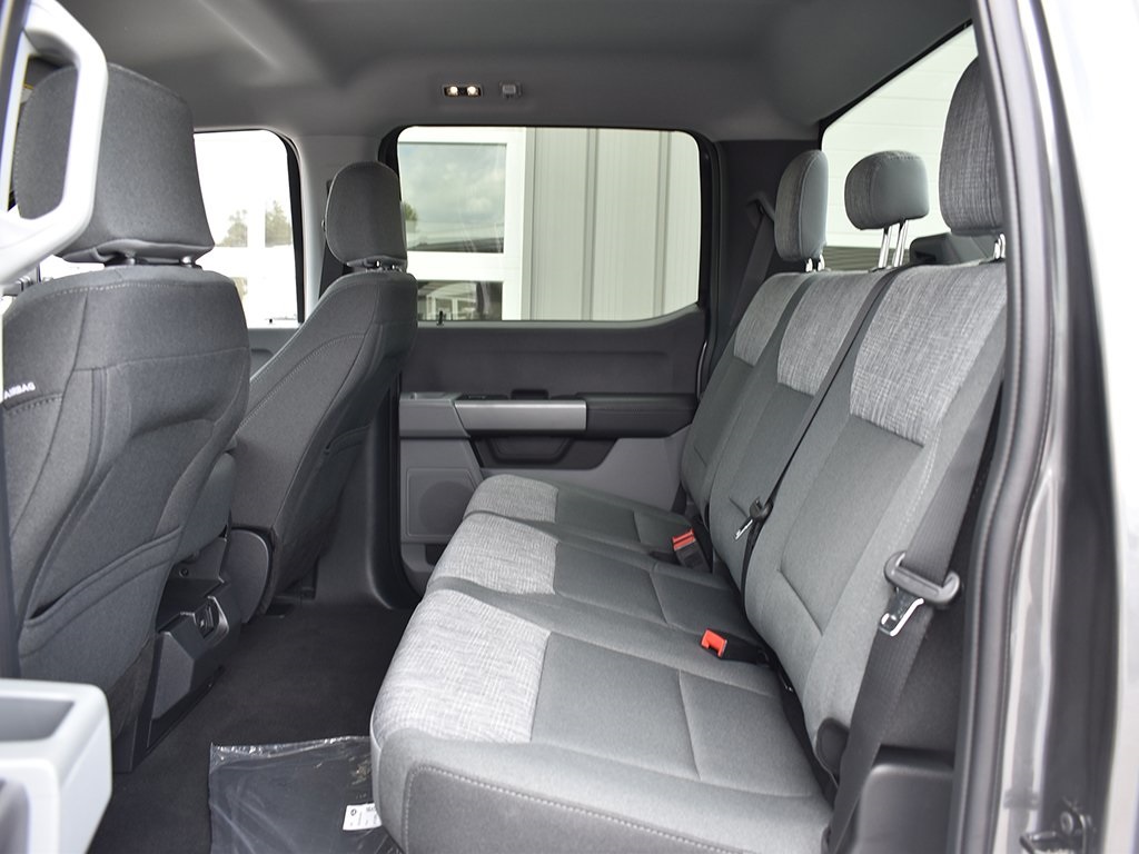 2026 Ford F-350 XLT photo 6
