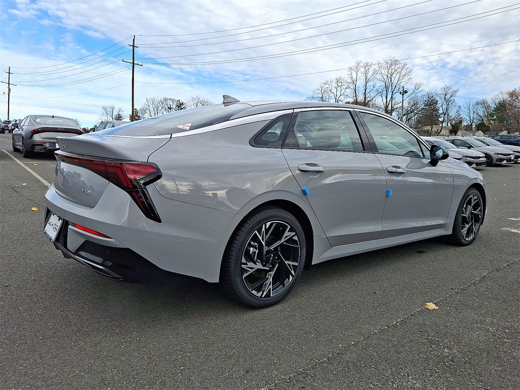 2026 Kia K5 GT-Line photo 4