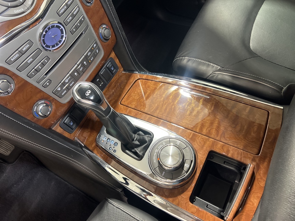 2019 Infiniti QX80 Luxe photo 17
