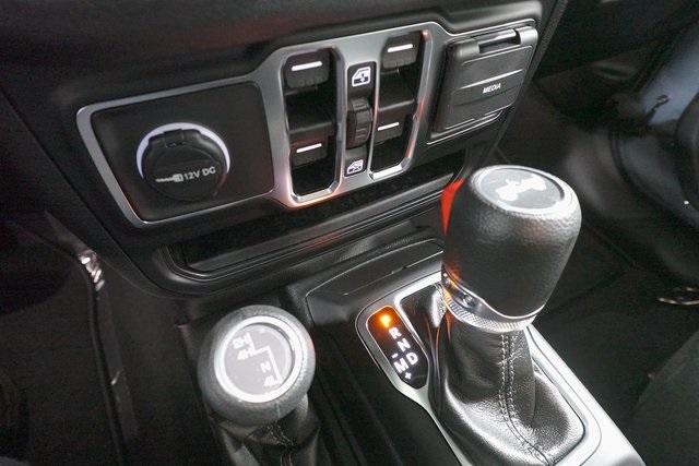 2025 Jeep Wrangler Sport S photo 19