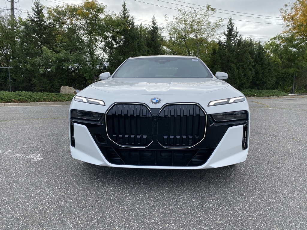 2026 Bmw 740i xDrive photo 2